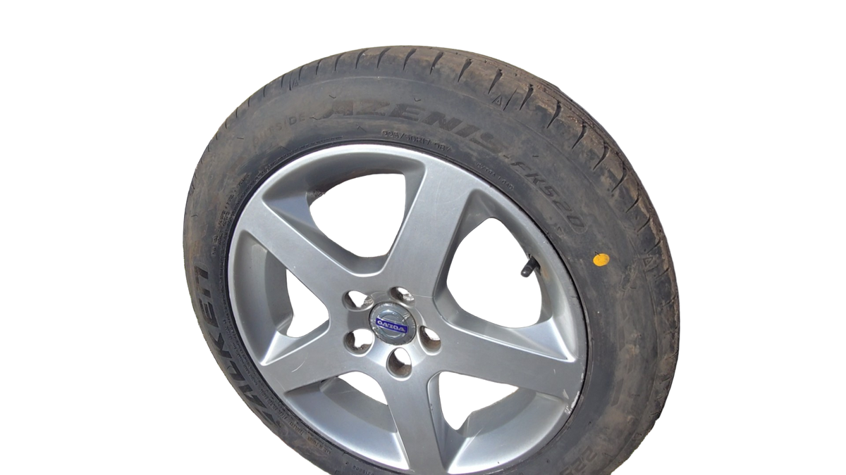 31280052 Genuine Volvo V70 III 18" Alloy Wheel 8J 5x108 ET55 225/50/17 Tyre 2008-2016