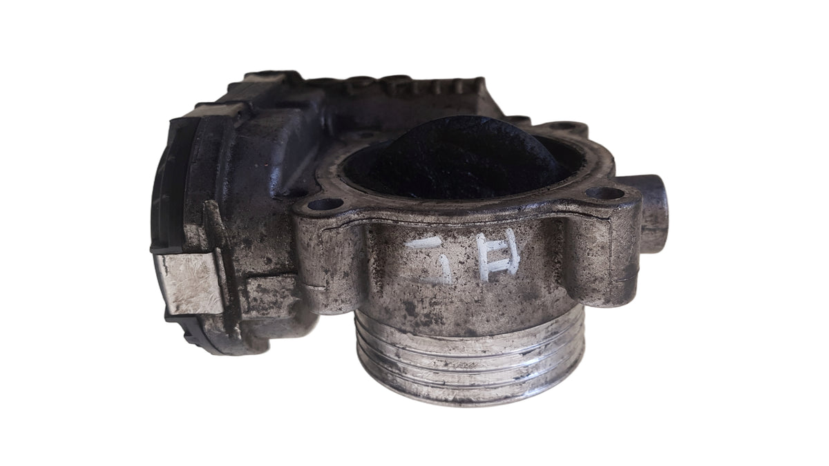 2003-2008 Volvo XC70 V70 XC90 V50 2.4 D5 Throttle Body 8692720