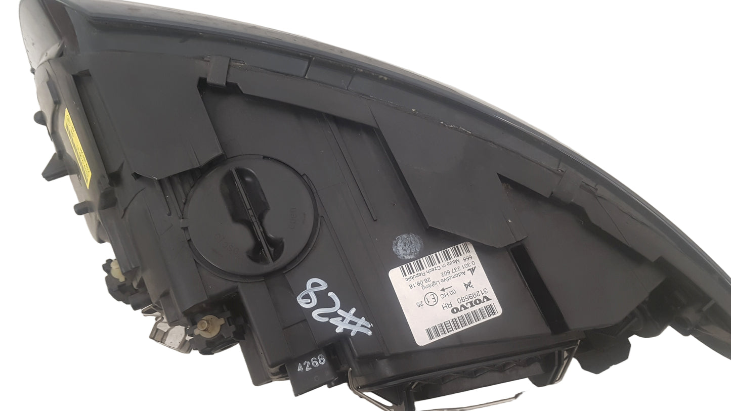 2004-2012 Volvo S40 II Right Driver Headlight 31299590