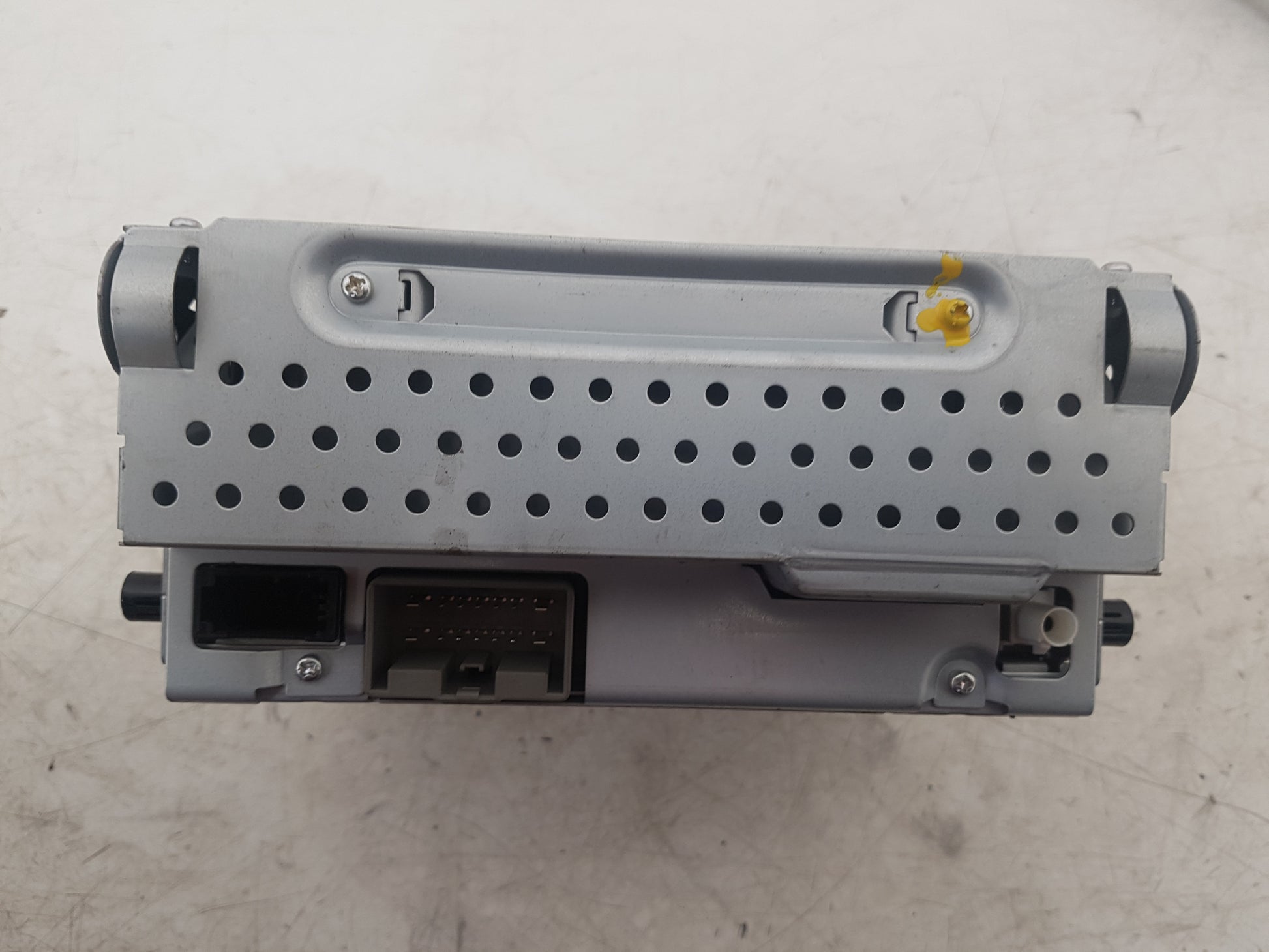 Volvo S80 V70 CD Head Unit 31260541 — photo 3