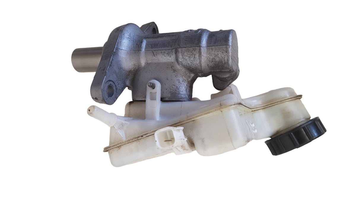2010-2013 Volvo C70 II D4 Brake Master Cylinder Servo 36001231