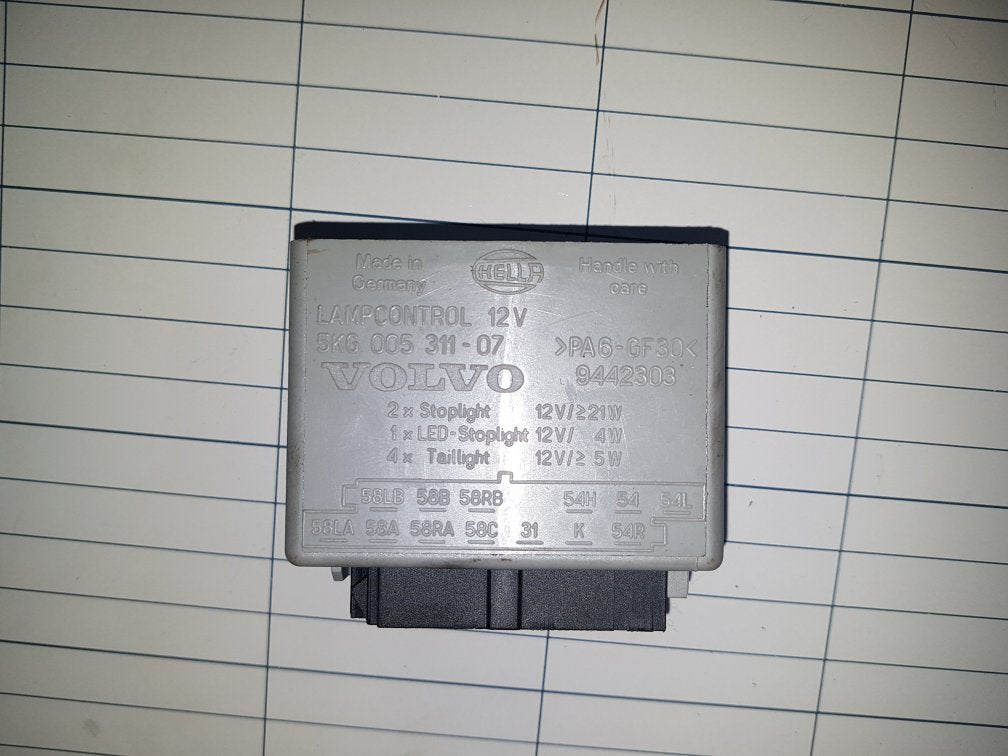 1998-2005 Volvo S70 V70 C70 Headlight Lamp Control Relay 9442303
