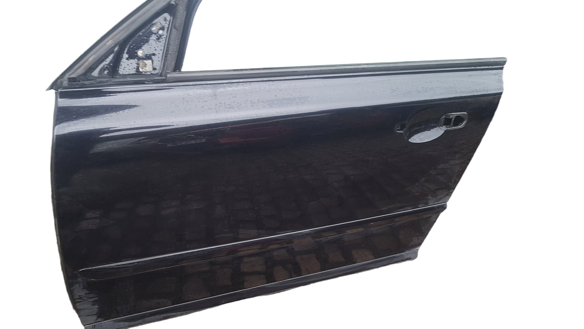 2008-2012 Volvo V50 545 Estate Left Front Door Black 2.0D Diesel Bare Shell