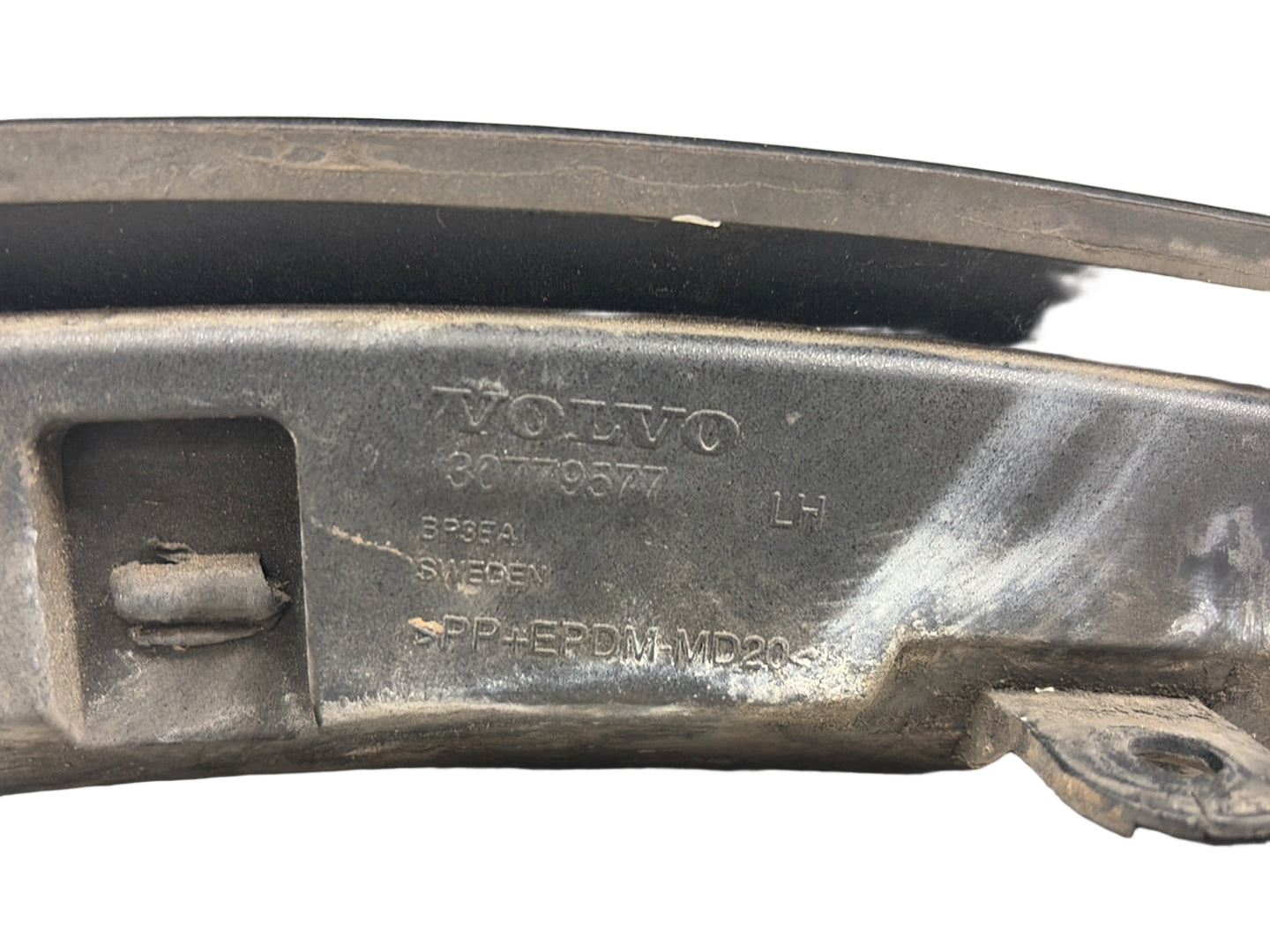 2005-2012 Volvo XC90 Left Front Wheel Arch Moulding 30779577