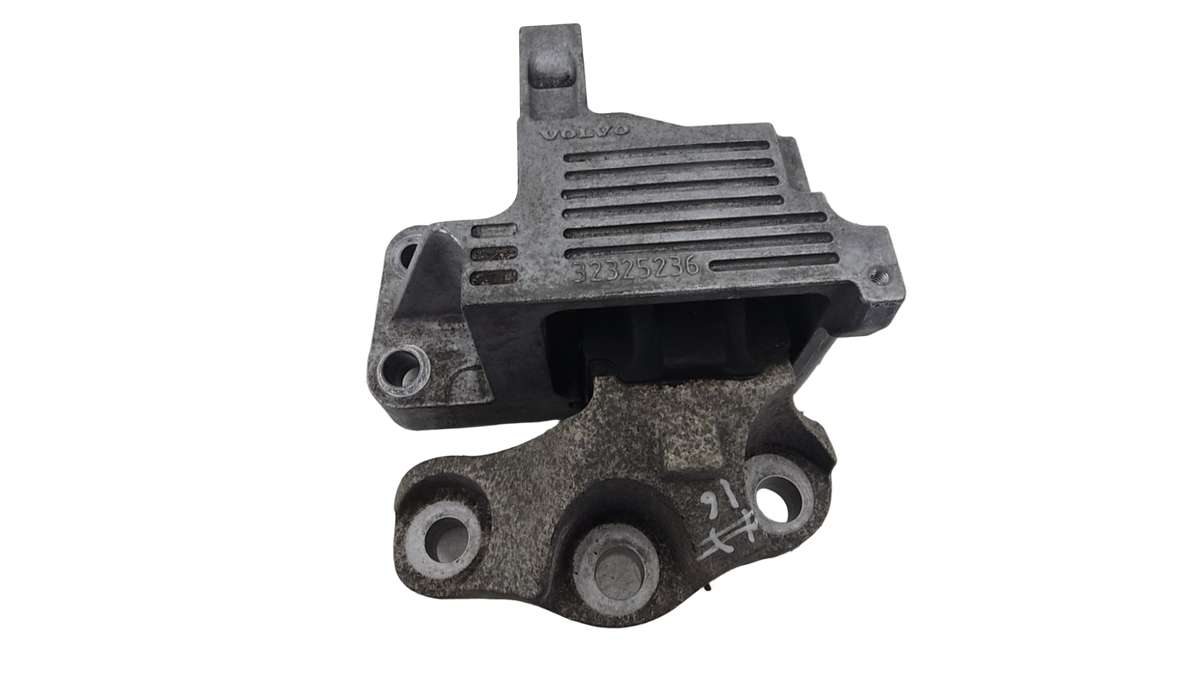 32325236 Volvo XC40 T3 Left Engine Mount 2018-2025 1477cc Petrol Automatic — VS Breakers