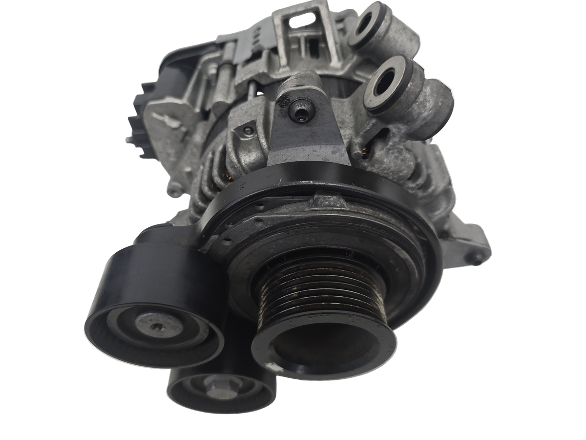 31652870 Volvo XC60 II B4 Mild Hybrid 48V ISAM Alternator 2017–2026 1969cc Diesel AWD — 0127813009