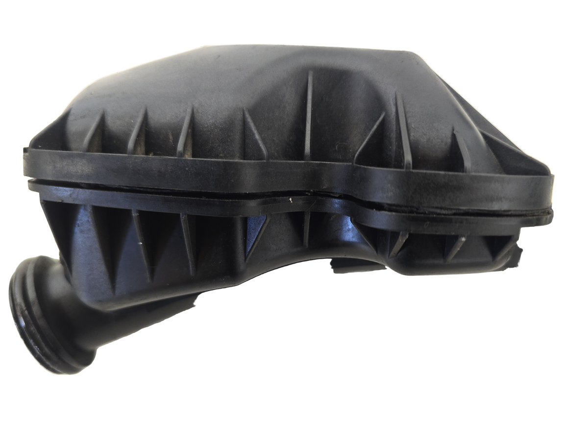 30774691 Genuine Volvo XC70 D5 Air Intake Resonator Pipe 2010-2016 D5244T10 2400cc Turbo Diesel