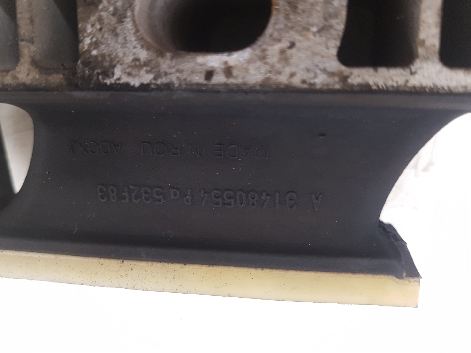 Volvo V90 Rear Engine Mount — photo 4