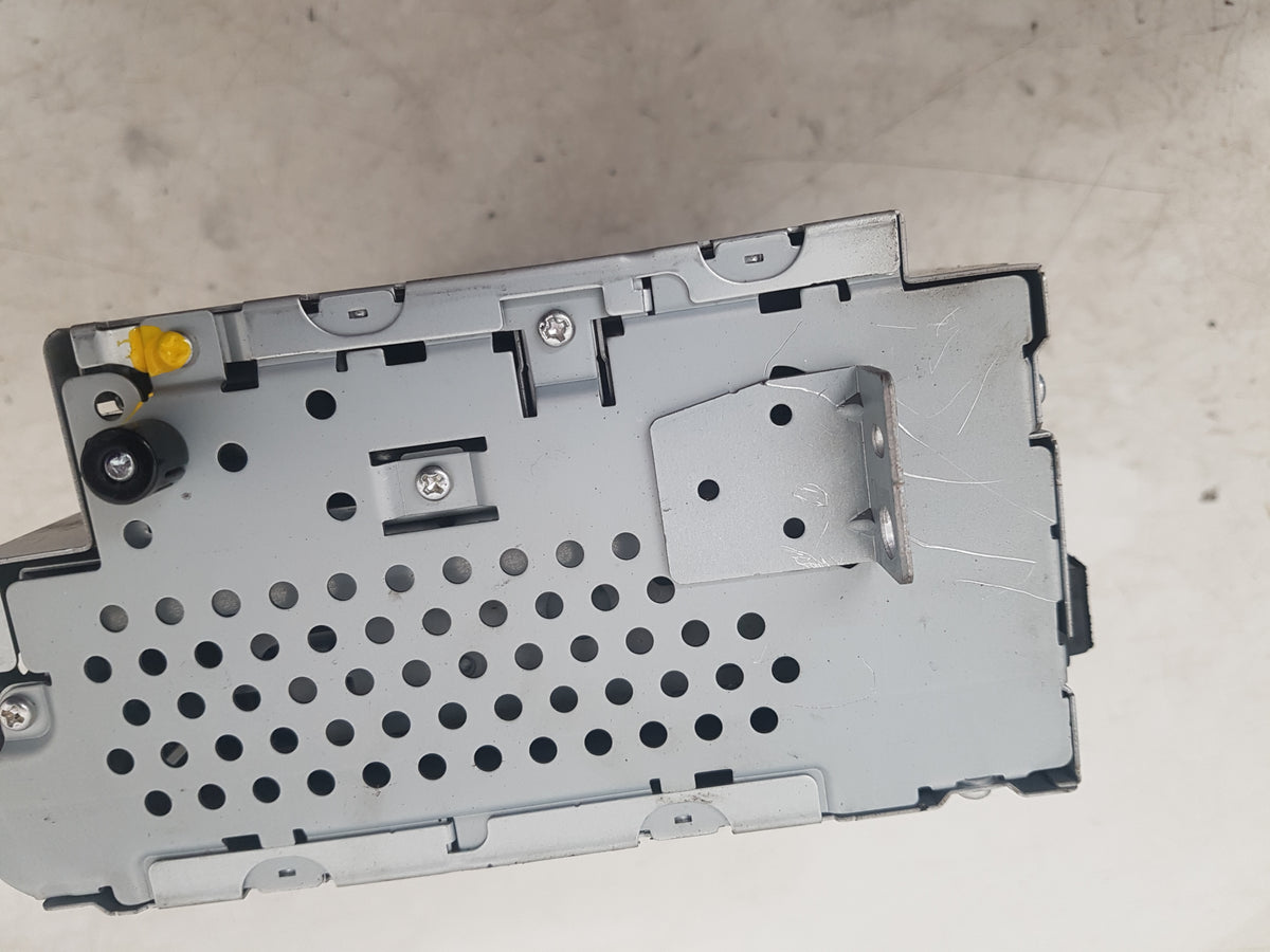 Volvo S80 V70 CD Head Unit 31260541 — photo 4