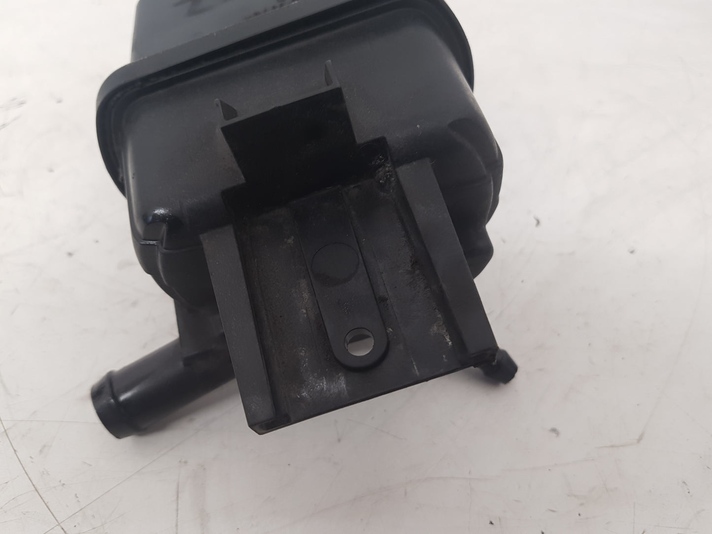 2010-2012 Saab 9-5 Power Steering Reservoir 22755964