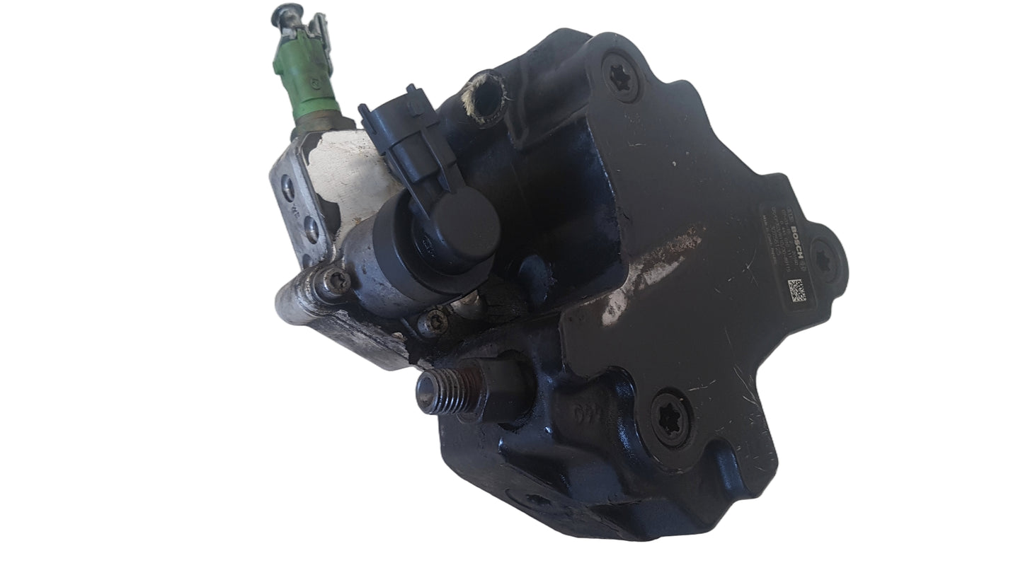 2007 Volvo XC90 D5 Fuel Pump 30756125