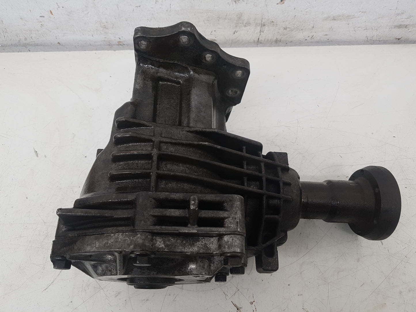 2010-2013 Volvo XC90 2.4 D5 Front Angle Gear Transfer Box 31256171