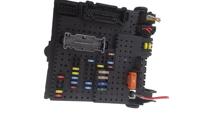 2005-2010 Volvo XC90 V70 XC70 Rear Electronic Module REM 30728512