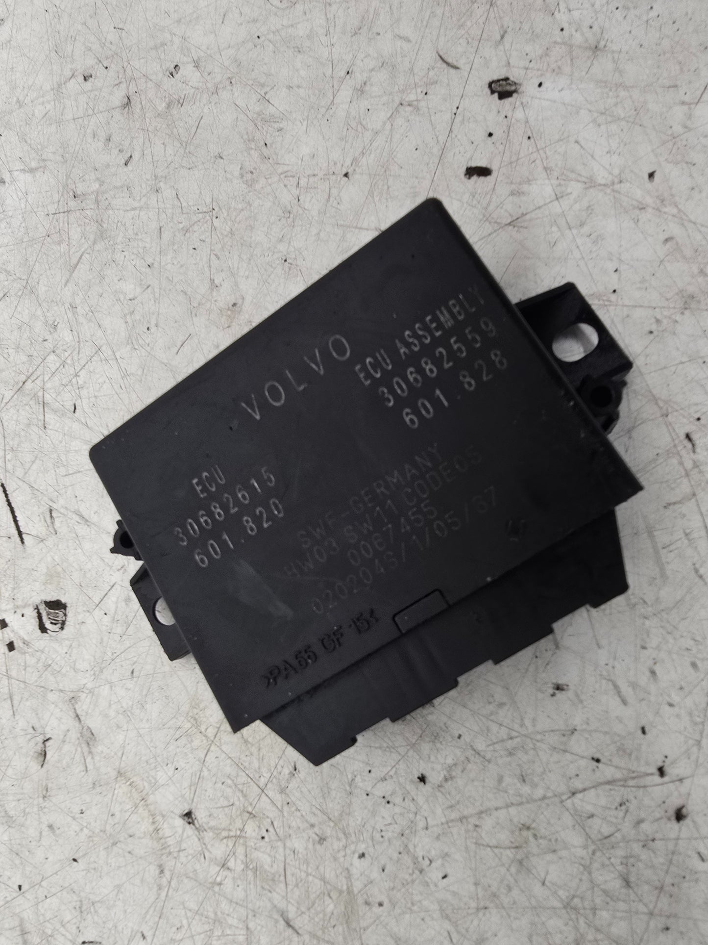 Volvo XC90 Parking Assistant Module 30682615 — photo 6