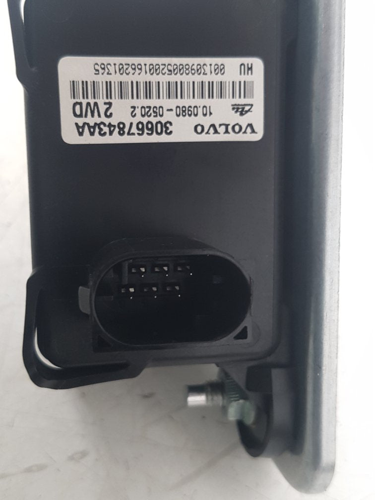 2004-2007 Volvo V50 V70 S60 Yaw Rate Sensor 30667843