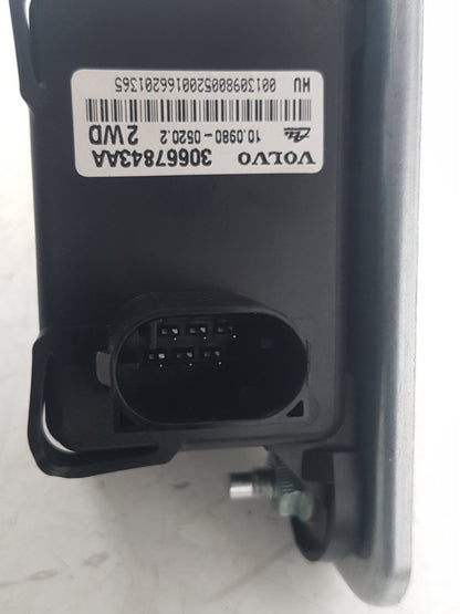 2004-2007 Volvo V50 V70 S60 Yaw Rate Sensor 30667843