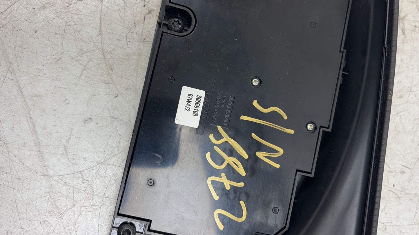 2008-2011 Volvo V70 Estate Seat Switch 30669108