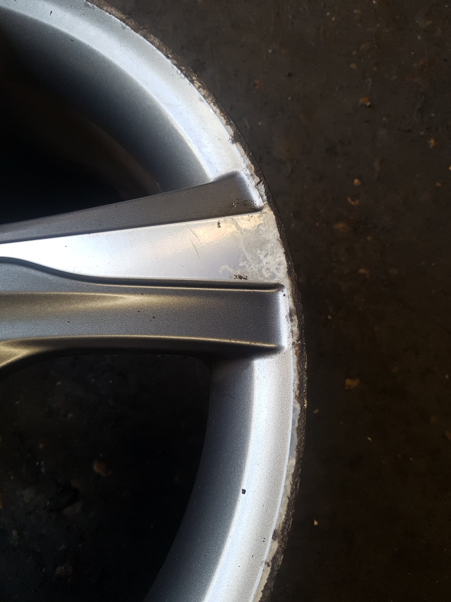 2012-2015 Volvo V40 S60 V60 Ixion R-Design 7Jx17 Alloy Wheel 31423521