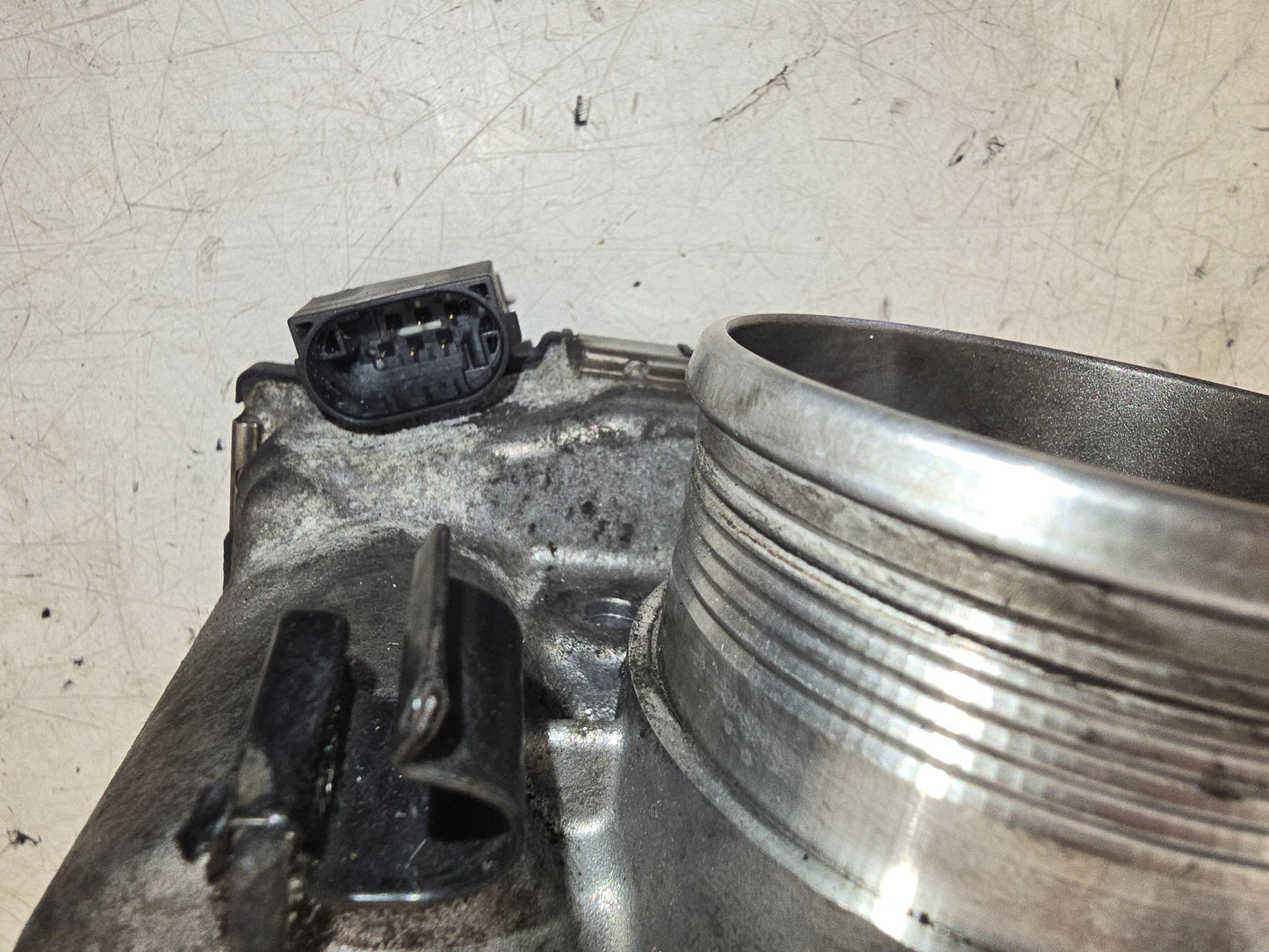 2016 Volvo V60 D3 Throttle Body 31216665
