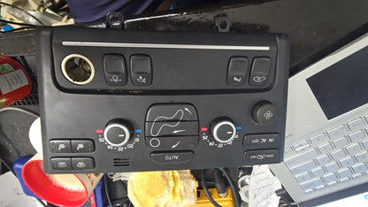 2010-2012 Volvo V60 D3 Heater AC Climate Controls 30782329