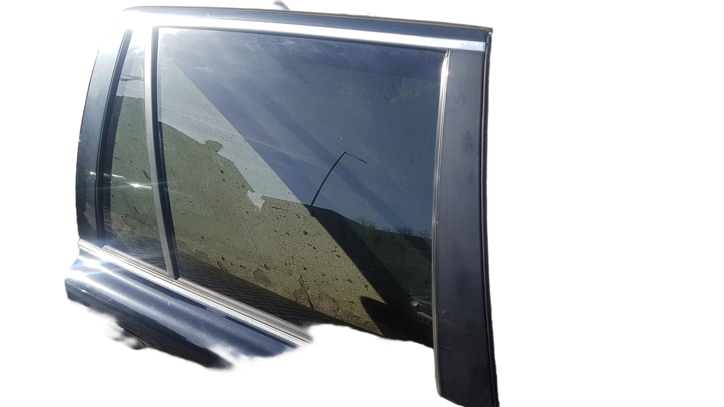 2006-2014 Volvo XC90 D5 Right Rear Driver Door Black 857198