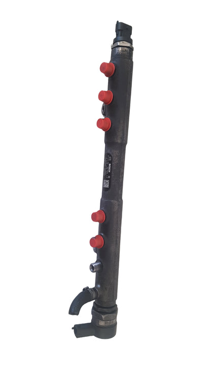 2003-2014 Volvo XC90 D5 Fuel Injection Rail 30777554 0445215023