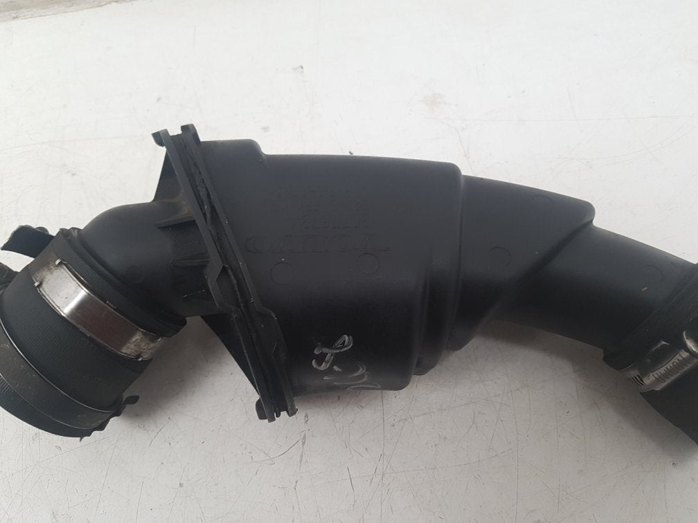 30778734 Volvo V70 S80 2.4 D5 Resonator Induction Pipe 2007-2011 Genuine