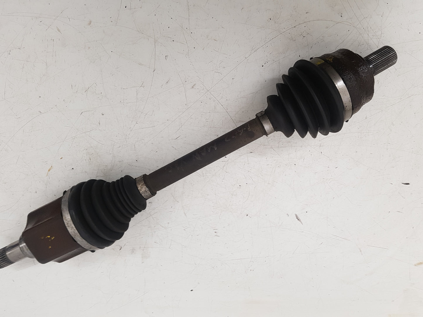 2012-2017 Volvo V40 Front Left Passenger Driveshaft 31437065