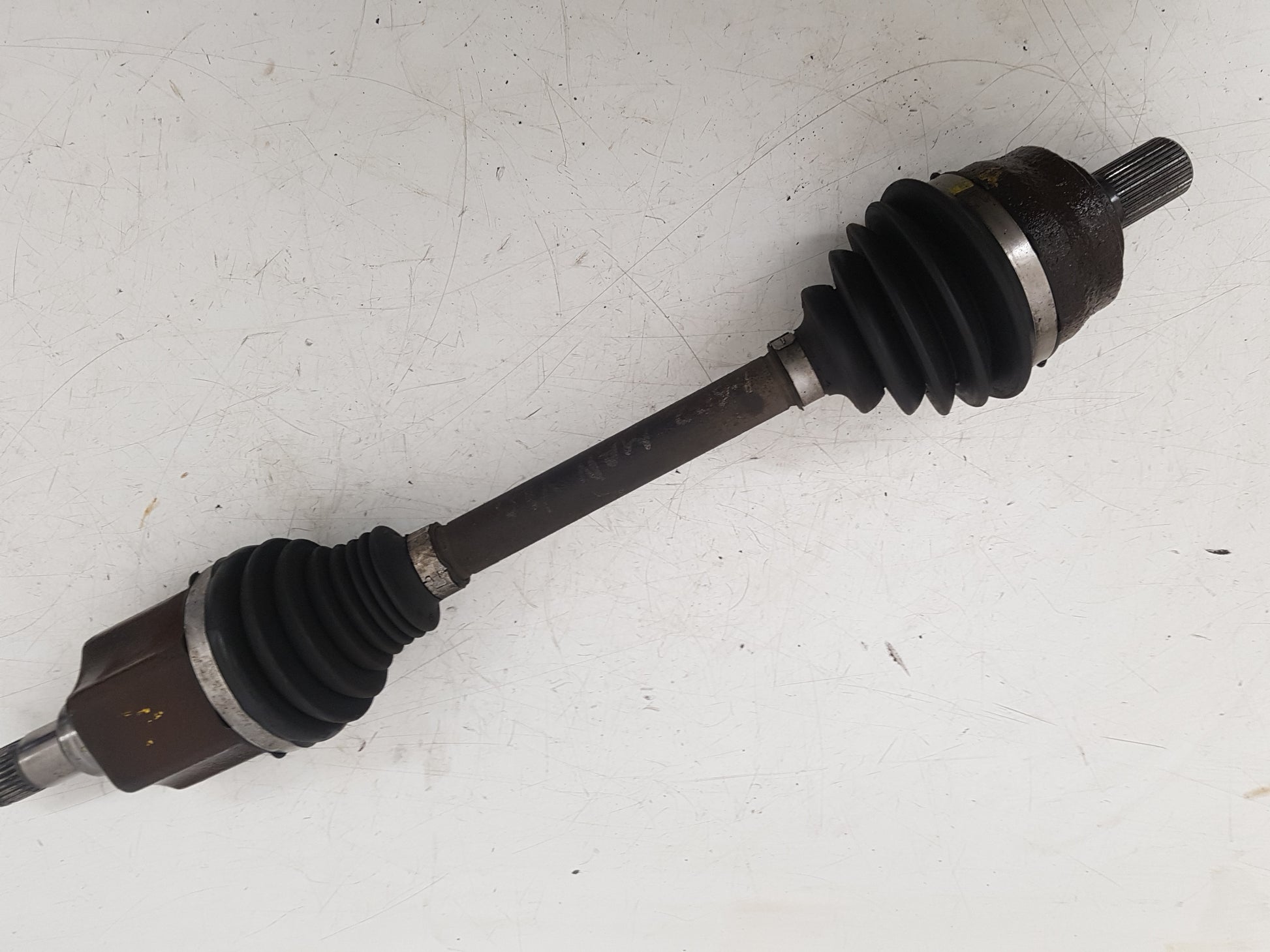 2012-2017 Volvo V40 Front Left Passenger Driveshaft 31437065