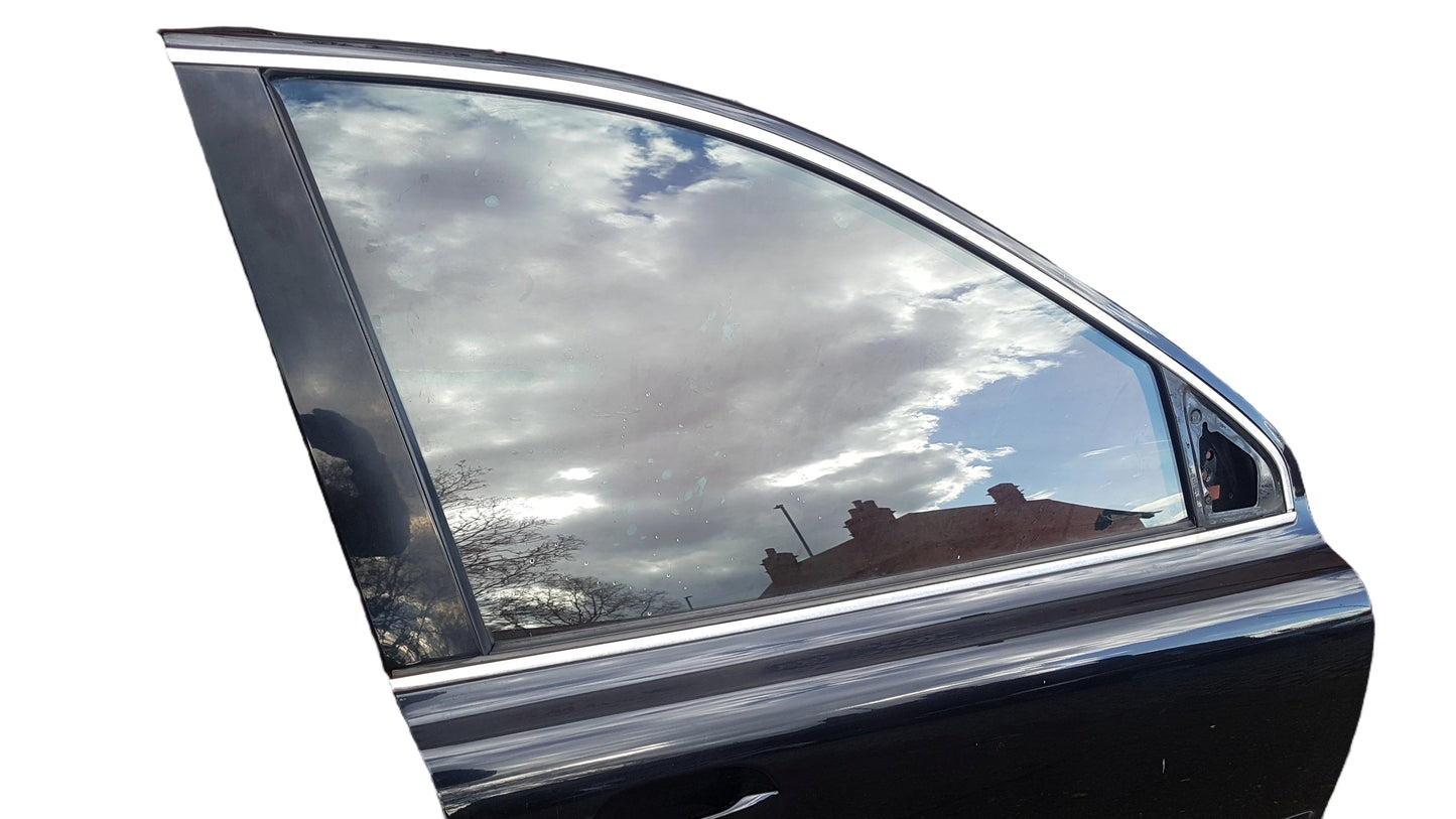2005-2012 Volvo XC90 Front Door RH Drivers Side VRAC Grade C 12 Month Warranty