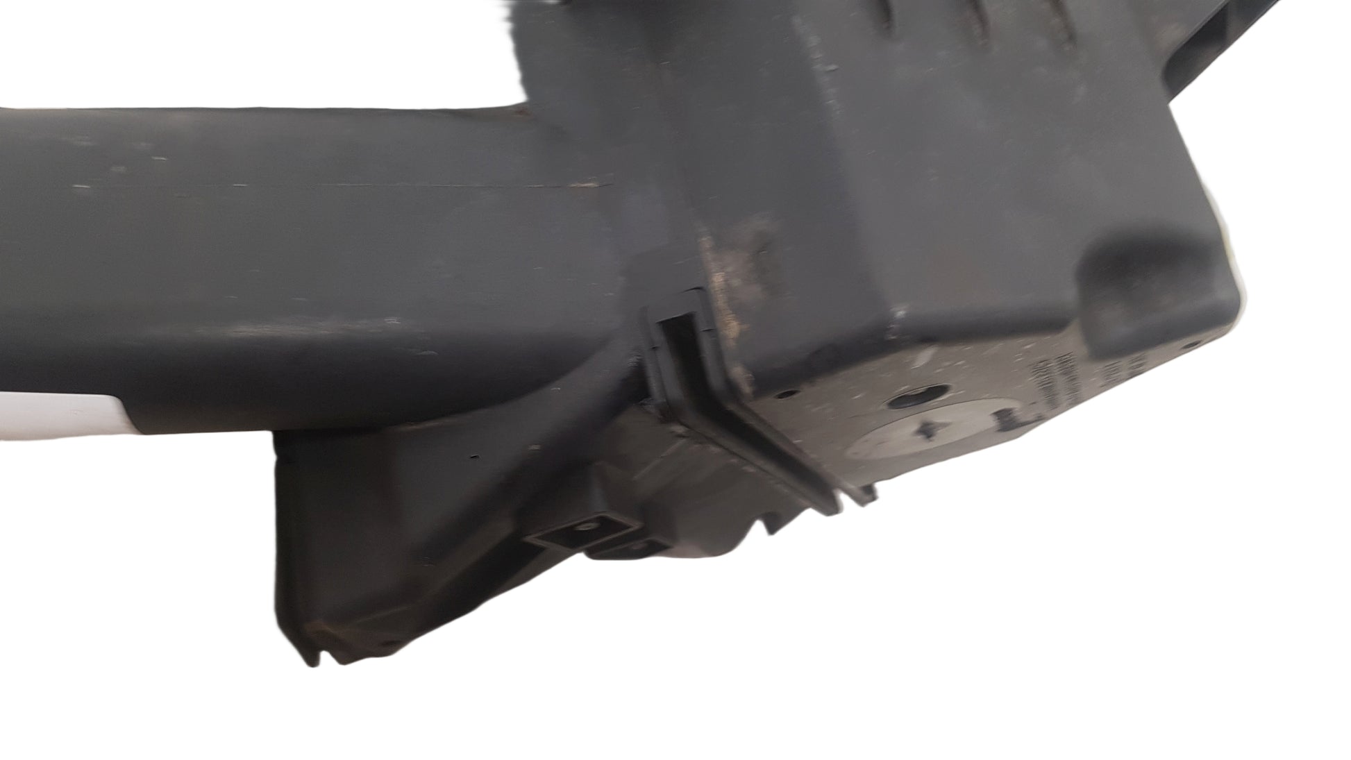 2007 Volvo XC90 D5 Air Filter Box & Intake Pipe 30636845