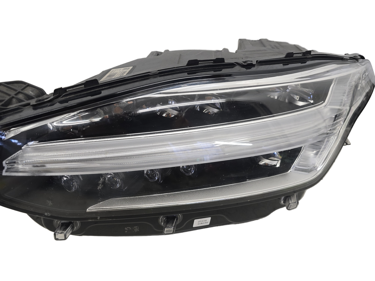 2015-2018 Volvo XC90 II Left LED Headlight 31446882 — Genuine OEM Passenger Side, VRAC Grade A