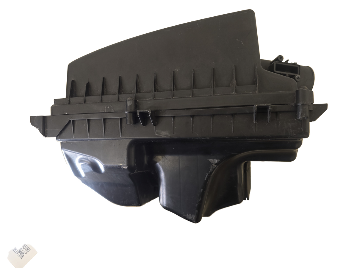 2012 Volvo V60 DRIVe Air Filter Housing 31274475 1560cc D4162T Diesel — Genuine