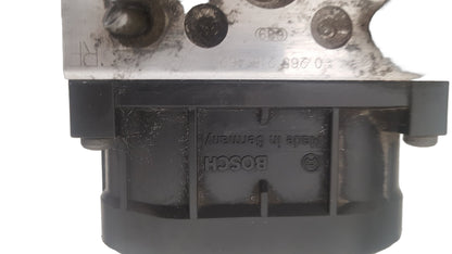 2001 Volvo S40 ABS Pump 30857585