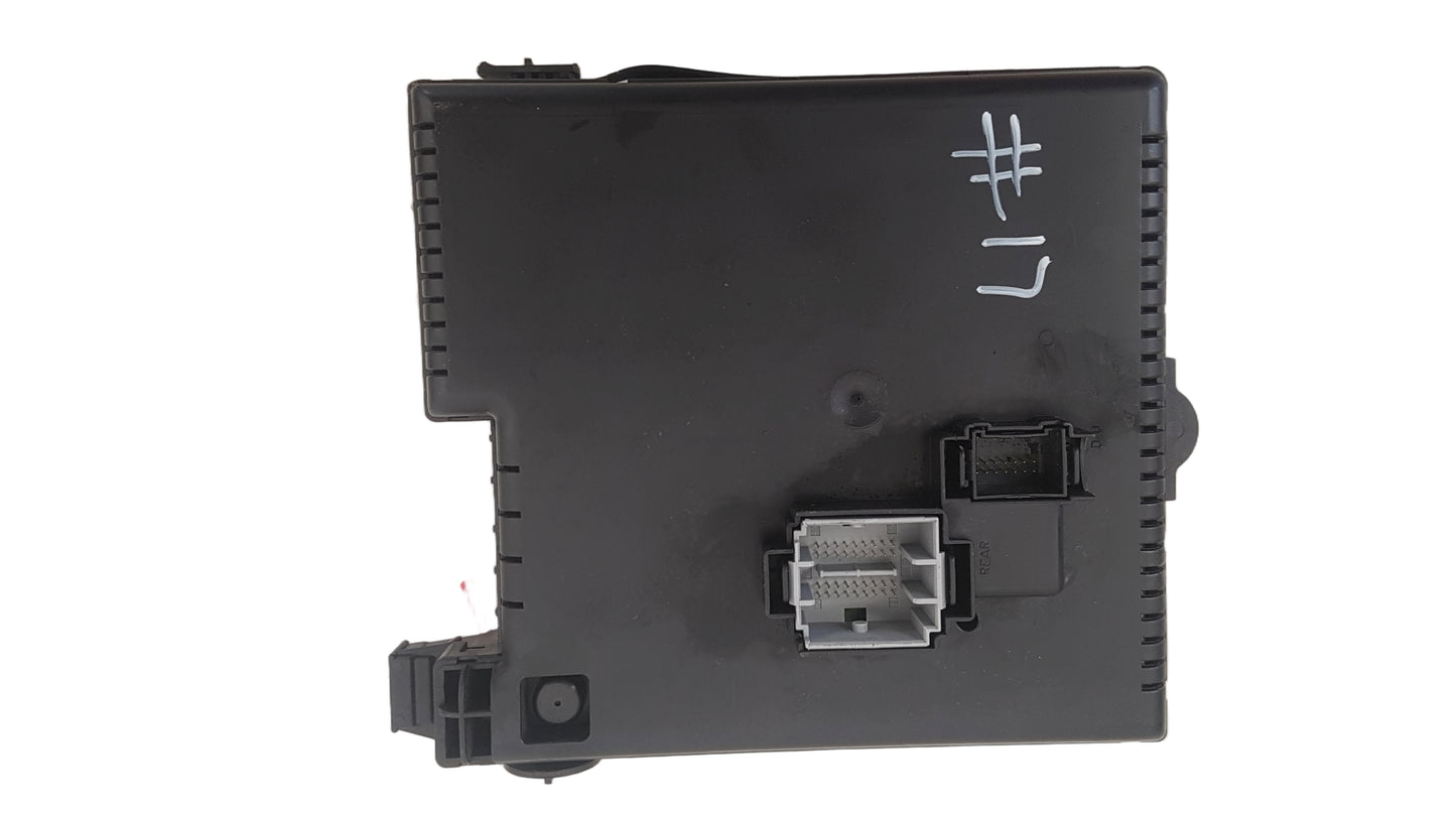 2005-2010 Volvo XC90 V70 XC70 Rear Electronic Module REM 30728512