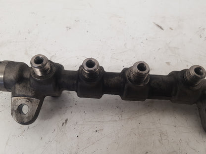 2010-2012 Saab 9-5 High-Pressure Diesel Fuel Rail 0445214221 55576177