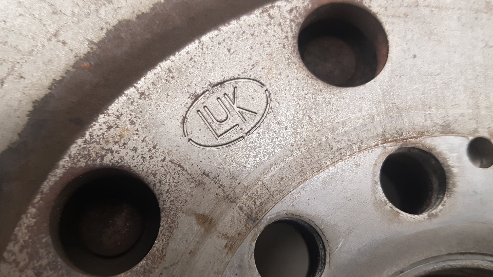 2012-2015 Volvo V40 Dual Mass Flywheel 31401173