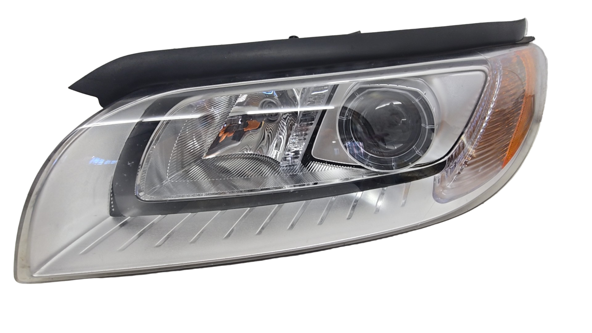 2008-2011 Volvo V70 III Xenon Headlight 31214349 Passenger Side No ABL Genuine