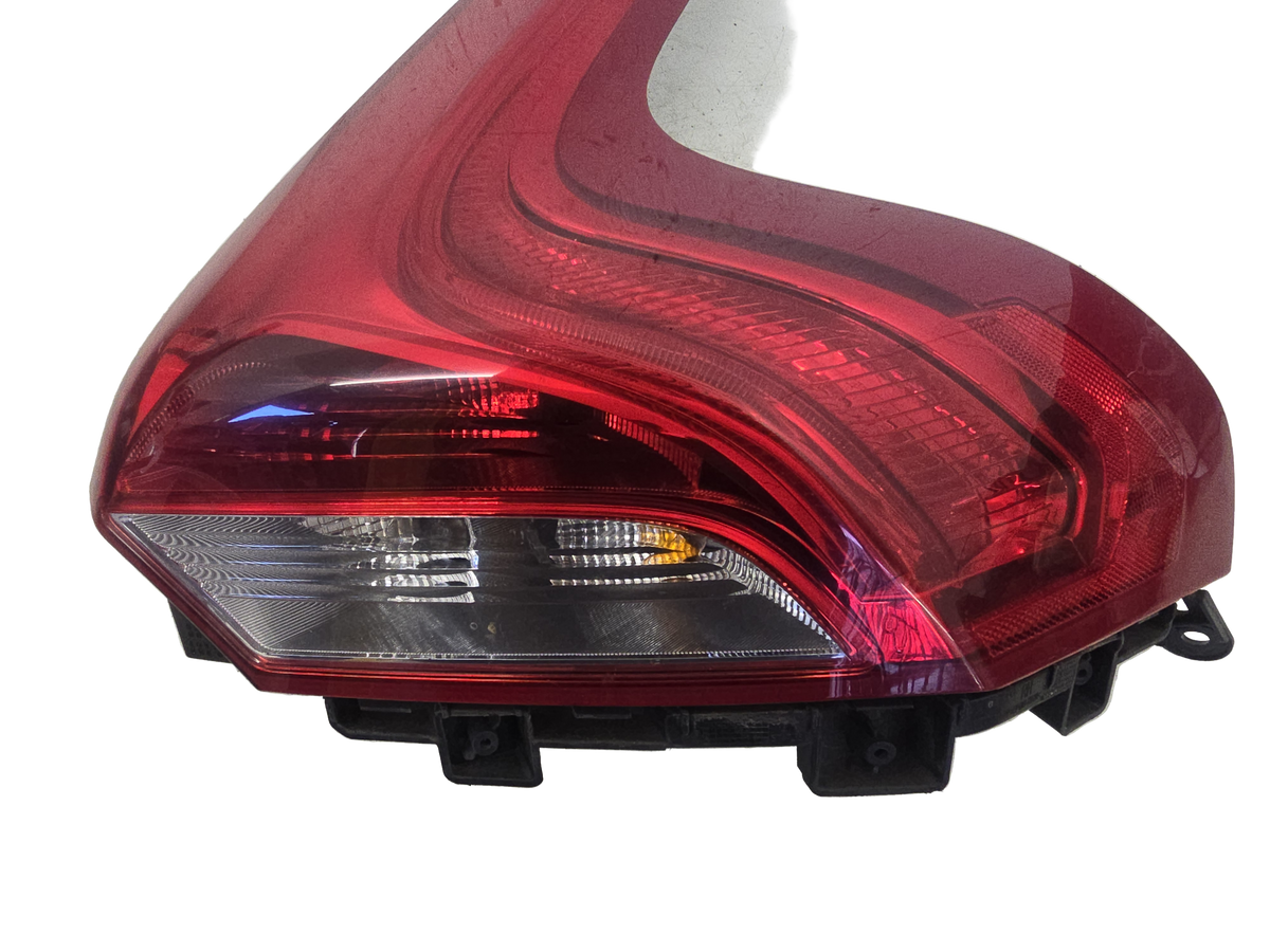 2012-2019 Volvo V40 Hatchback Rear Right Tail Light on Body 31395845 Bursting Blue Genuine