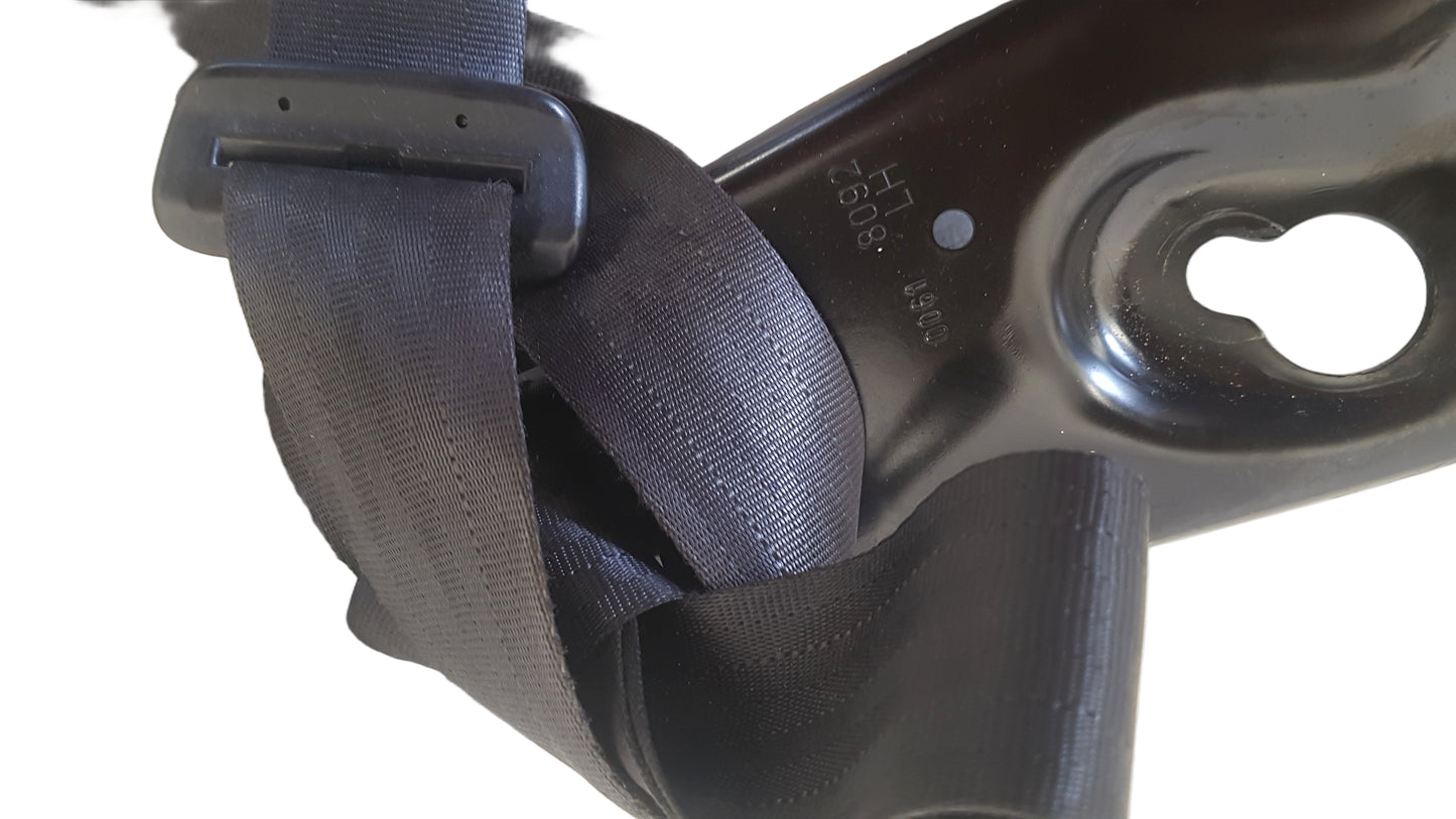 2003-2014 Volvo XC90 Left Front Seat Belt 33895704