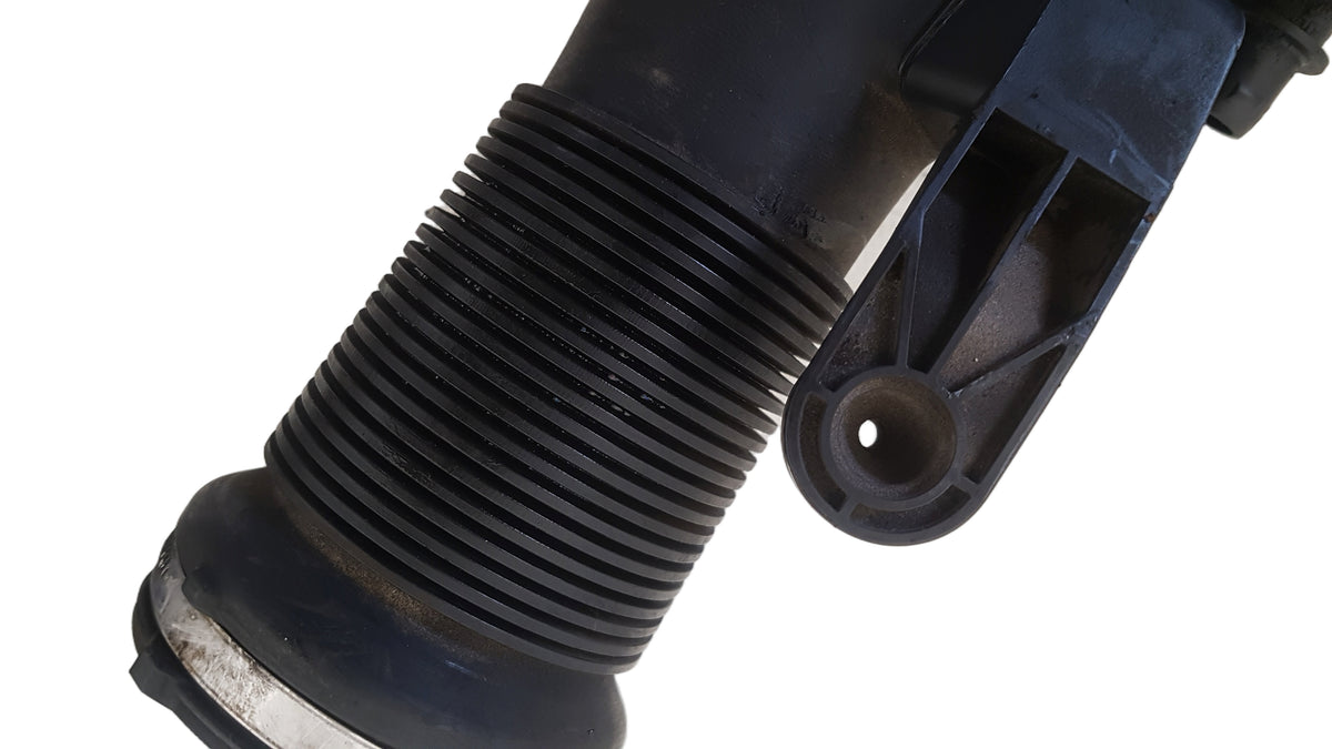 2006-2013 Volvo C70 D4 Intercooler Pipe 31293720