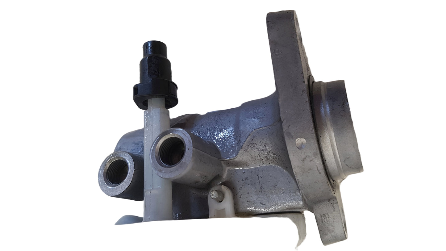 2008-2017 Volvo XC60 D5 2.4 Diesel Brake Master Cylinder 1213077