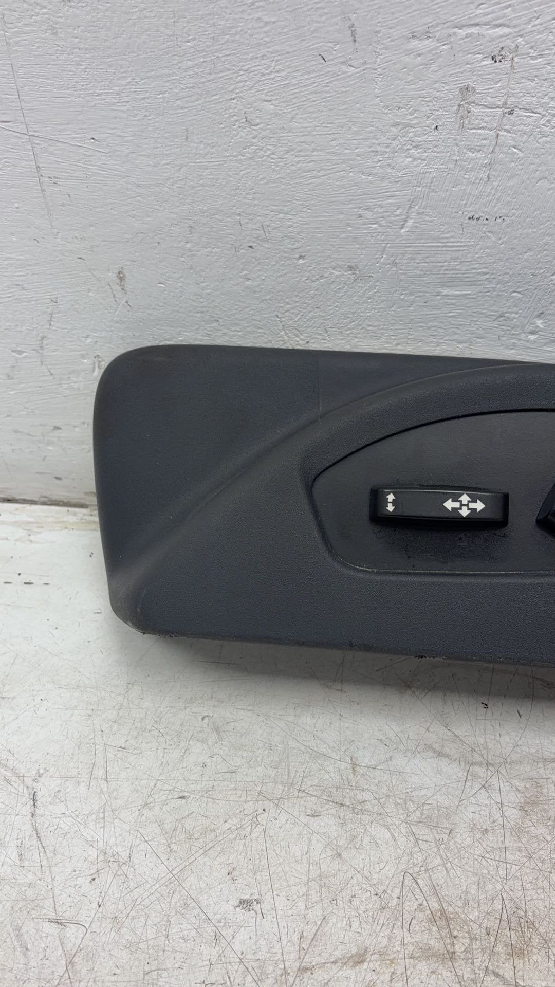 2008-2011 Volvo V70 Estate Seat Switch 30669108