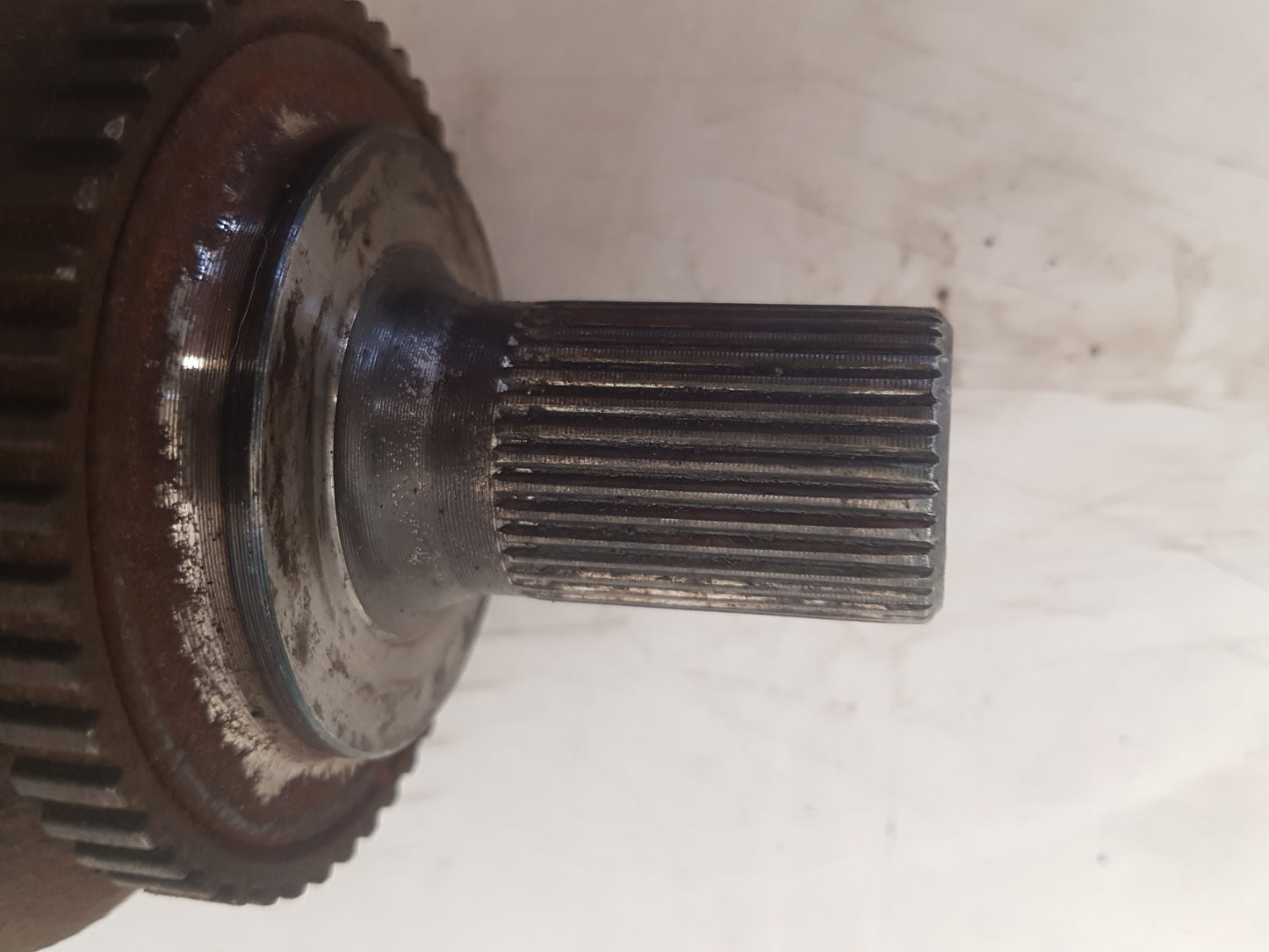 2005-2008 Volvo V70 Front Driver Driveshaft Manual 8603883