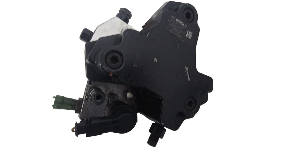 0445010111 High Pressure Diesel Pump Volvo V50 D5244T 2007-2010 — 30756125 / 31303475