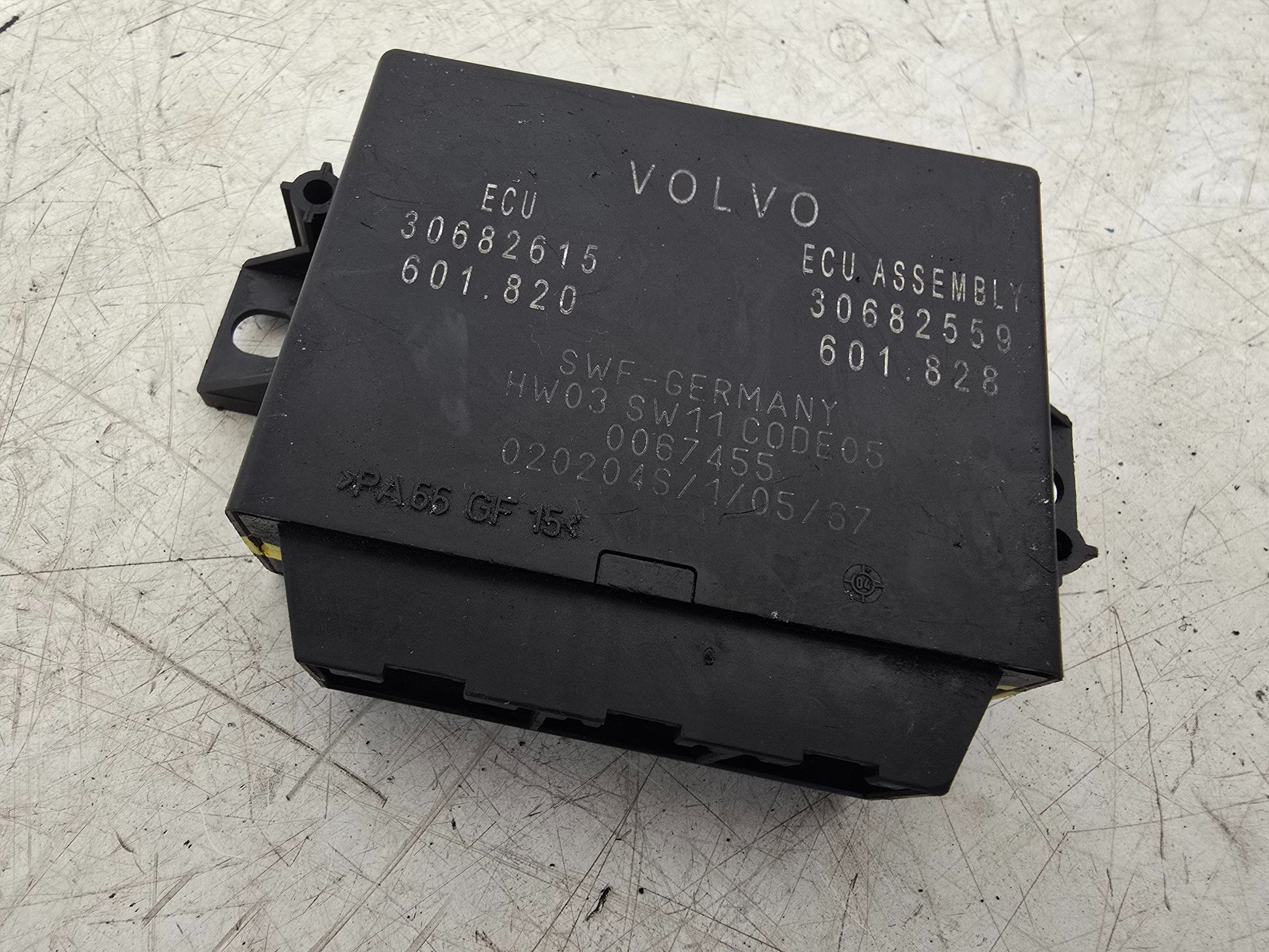 Volvo XC90 Parking Assistant Module 30682615 — photo 8