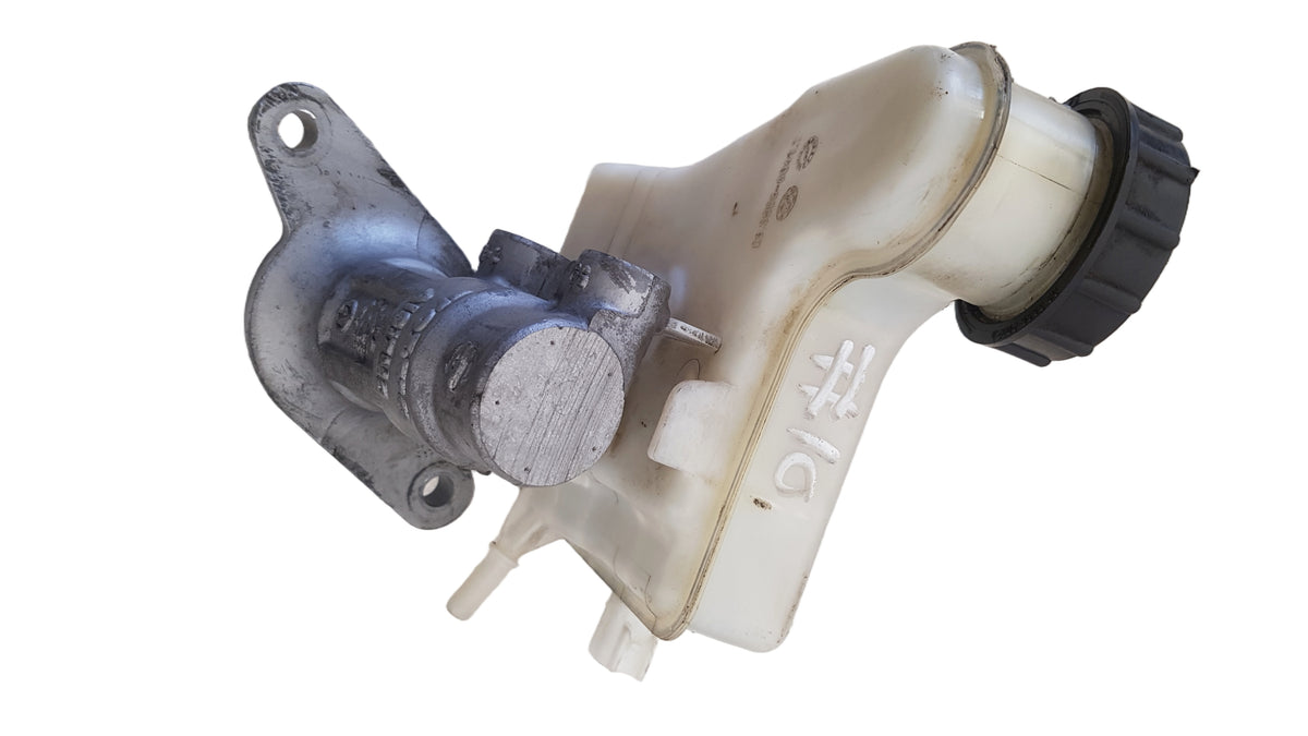2010-2013 Volvo C70 II D4 Brake Master Cylinder Servo 36001231