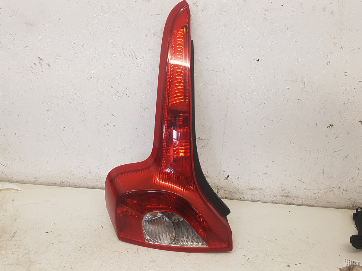 2006-2012 Volvo C30 Rear Tail Light Passenger Side 31213917