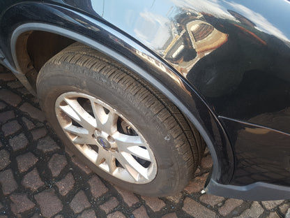 2005-2012 Volvo XC90 Right Front Wheel Arch Moulding 30779572