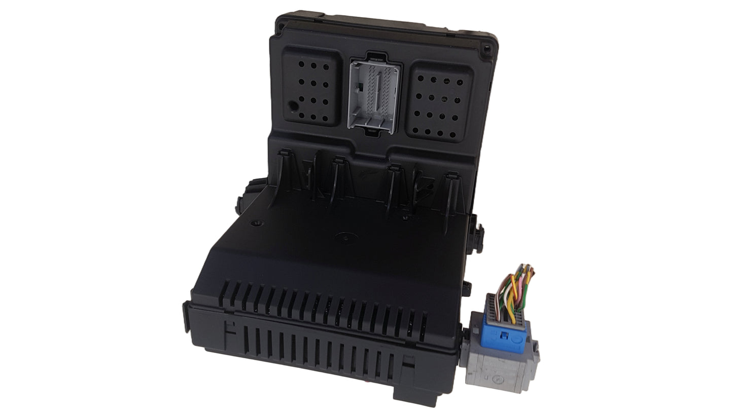 2003-2007 Volvo XC70 II Central Electronic Module 30786475